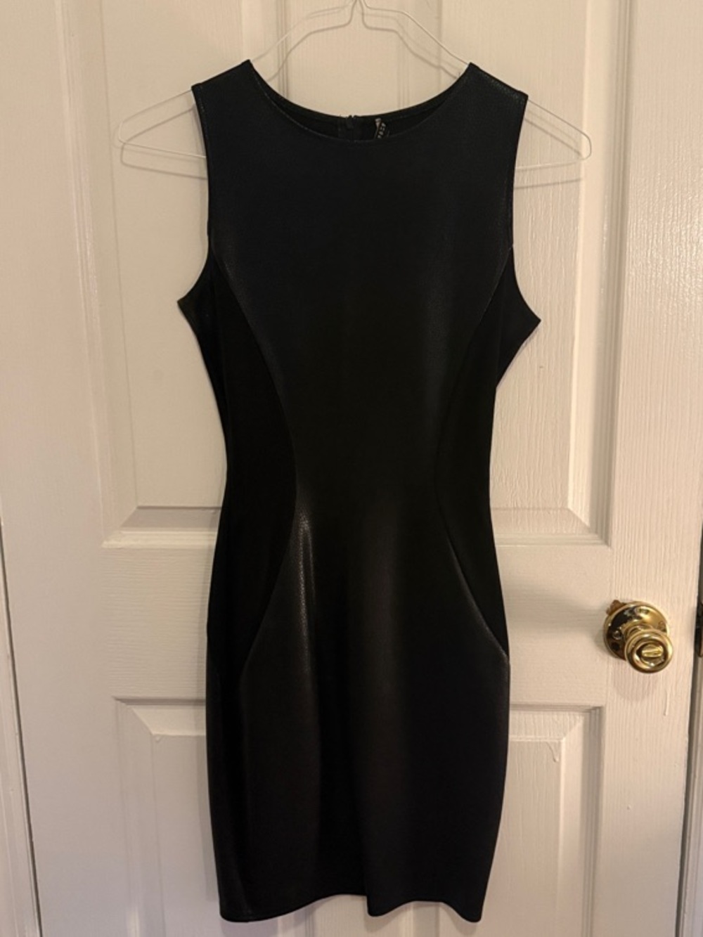 Classic Sleeveless Black Sheath Dress